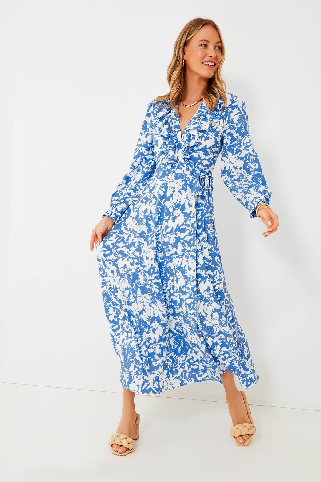 jacquemus white dress Jacquemus Asymmetric Dress Traversin
