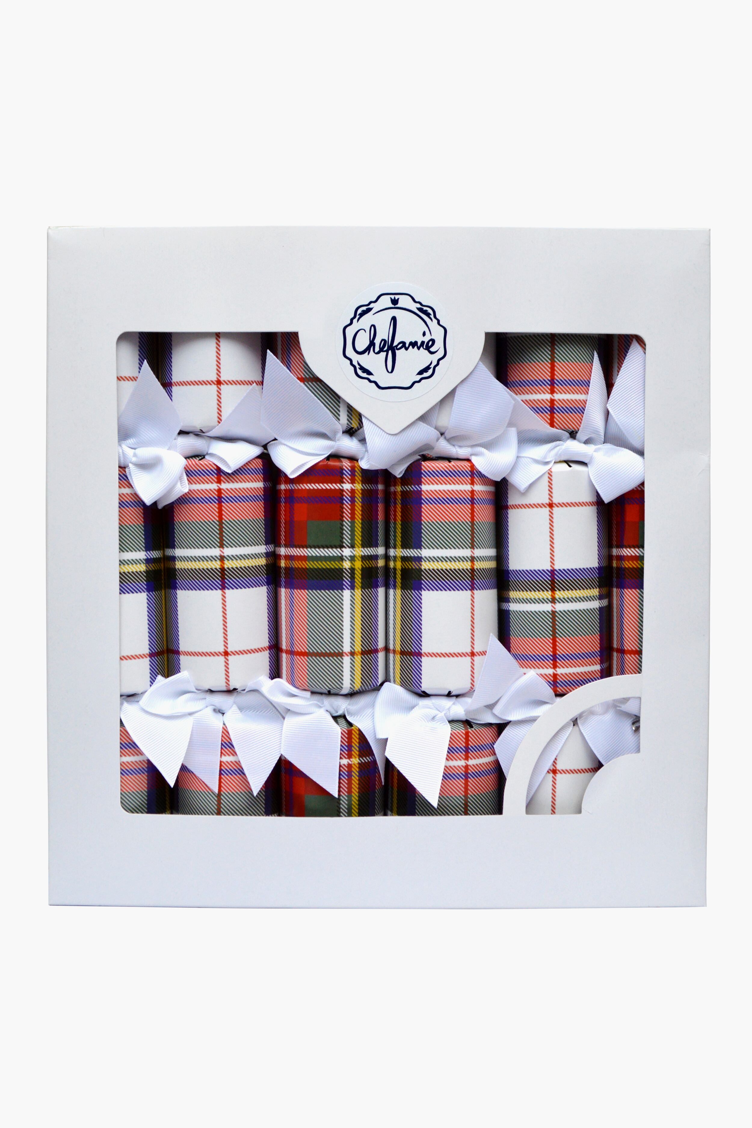 A box of six plaid party poppers, each with a white ribbon, in Chefanie-branded white packaging—ideal for holiday celebrations or festive dinner table decor.