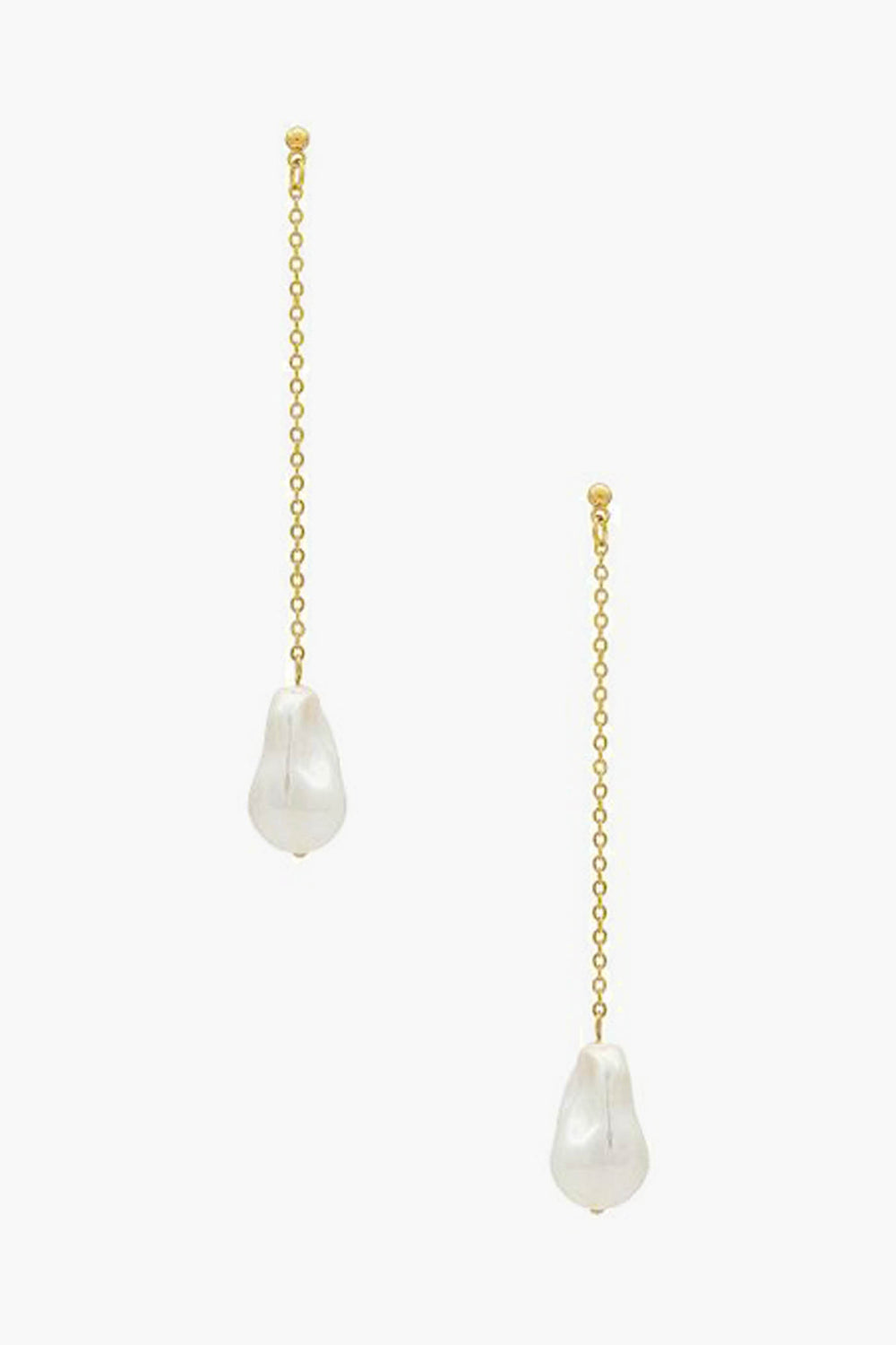 The Petit Moments Gold Wren Earrings feature gold chains and irregular faux pearls at the ends, bringing a touch of elegance to any look.