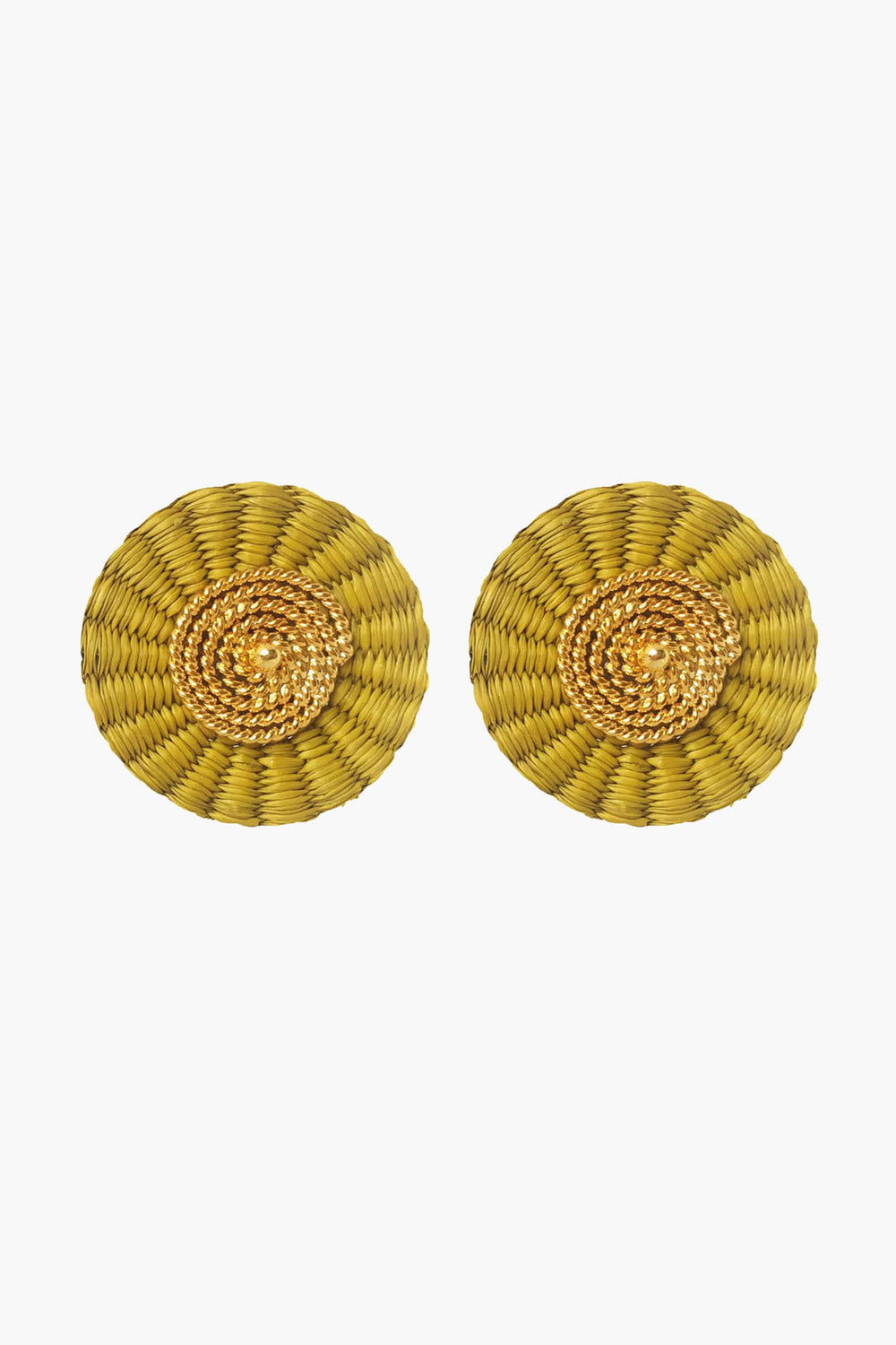 Ana Carolina Valencia's gold-plated iraca palm earrings feature a concentric circular design, perfect for fans of handmade jewelry.