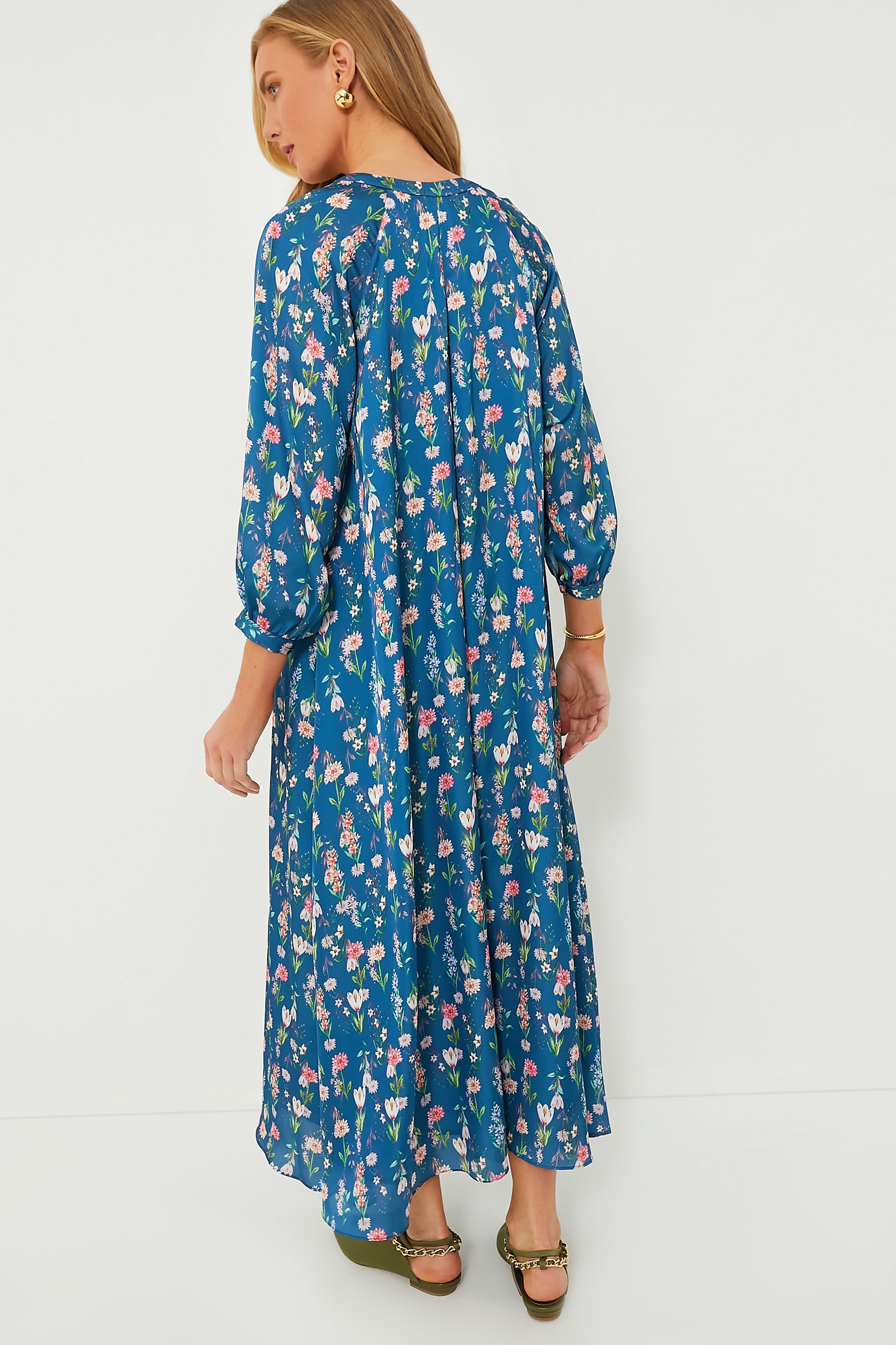 buttercup floral maxi dress // blue – shop zoco