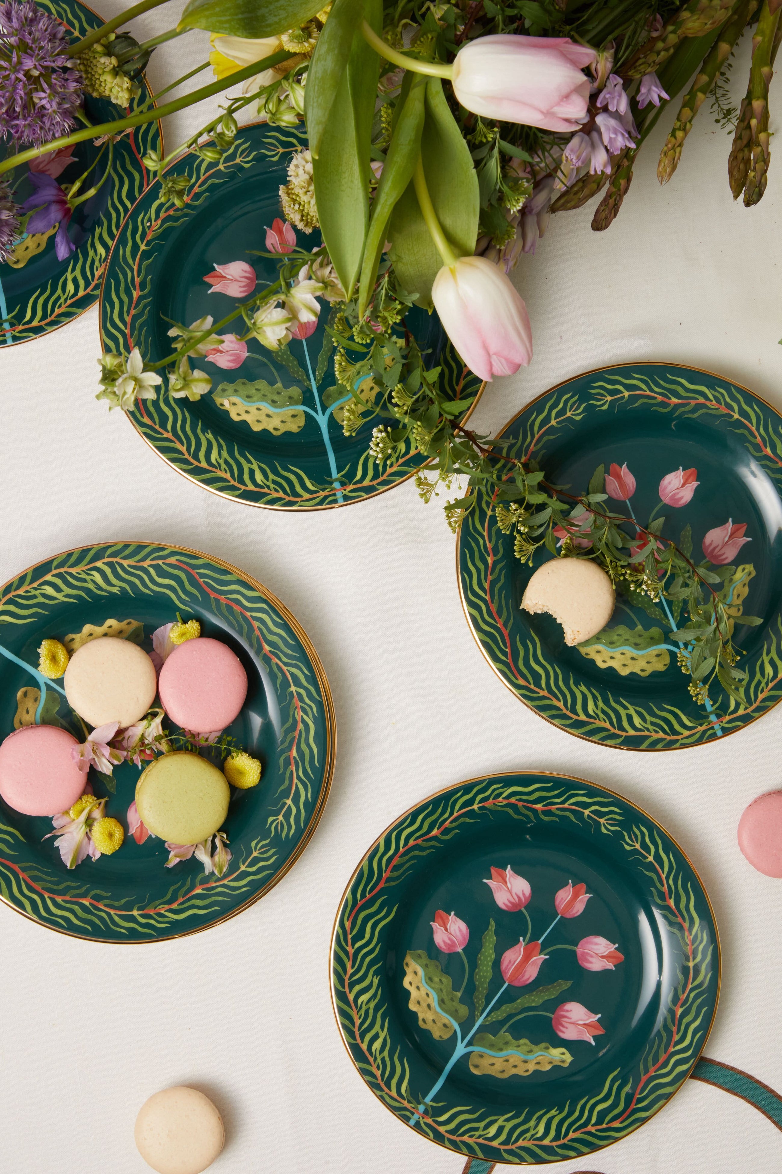 Tulip Dessert Plate Set of 2