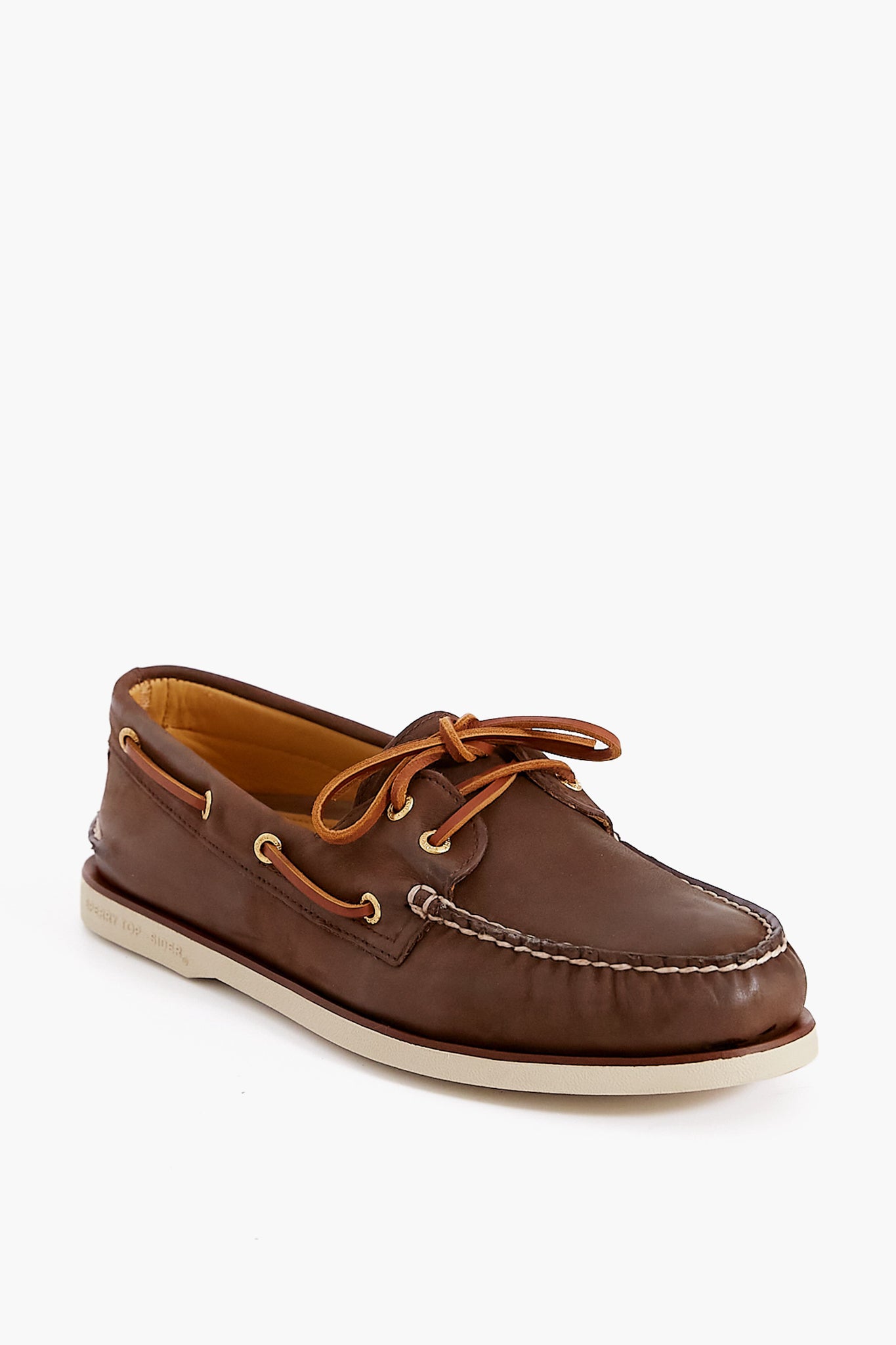 Integrating Boat Shoes into Your Wardrobe