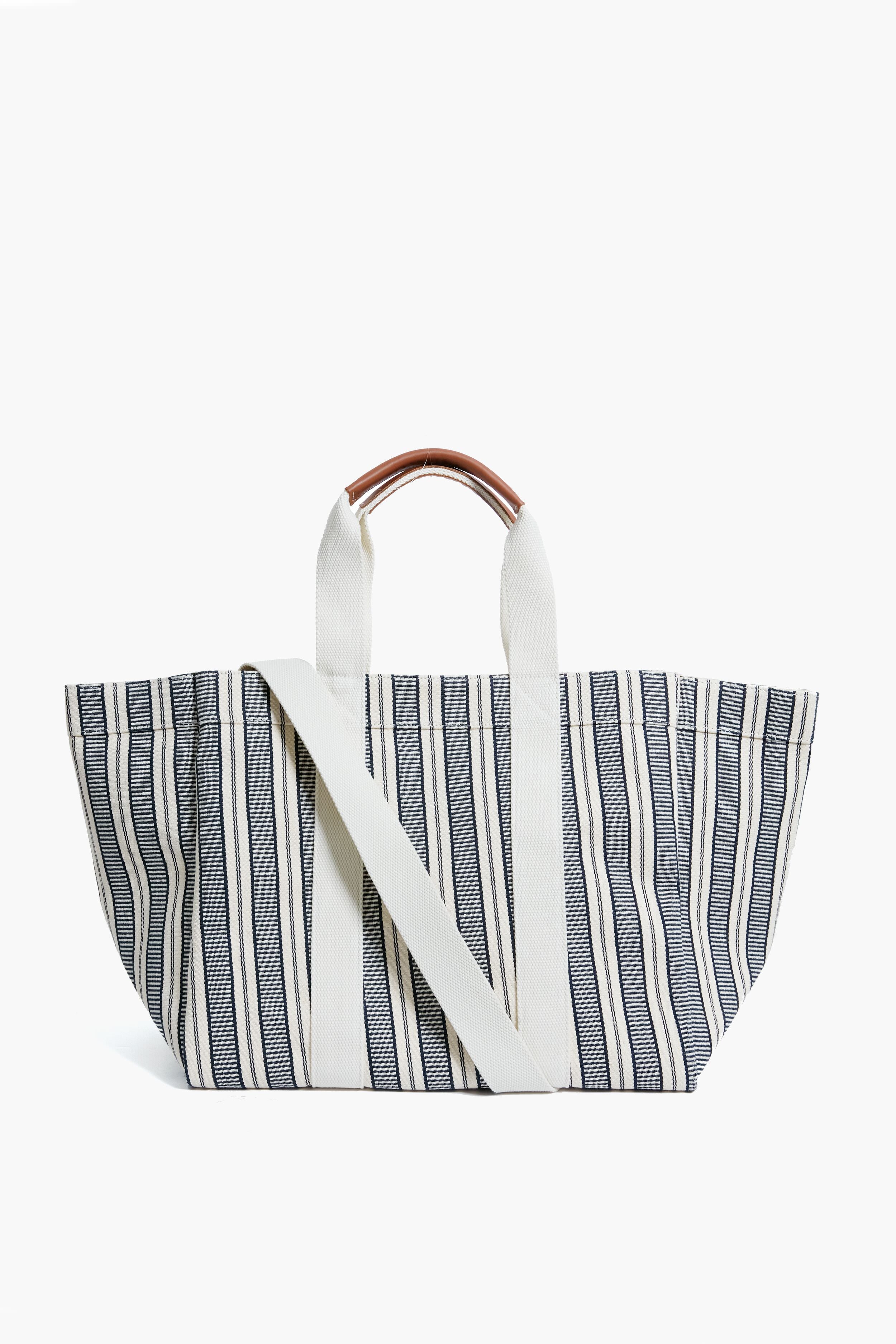 Giant Trop in Washed Denim is your perfect summer weekend bag