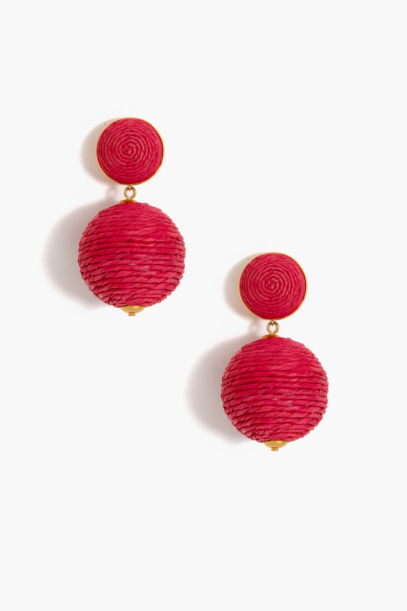 La DoubleJ hand-knotted raffia hoop earrings - Pink