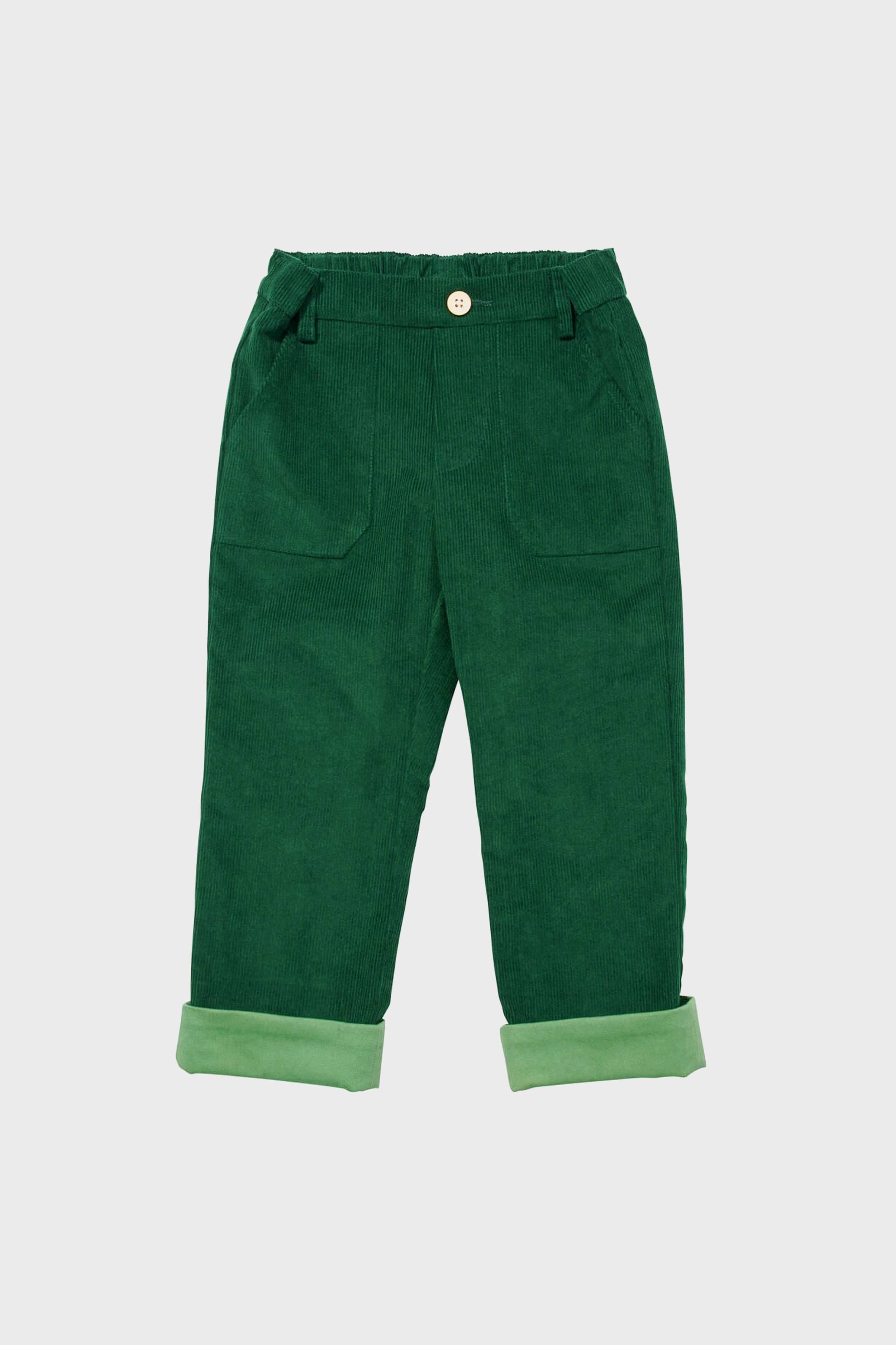 Oso & Me green corduroy pants for kids feature front pockets, an elastic waistband, and rolled cuffs. These adjustable children’s pants are stylish, durable, and perfect for everyday wear.