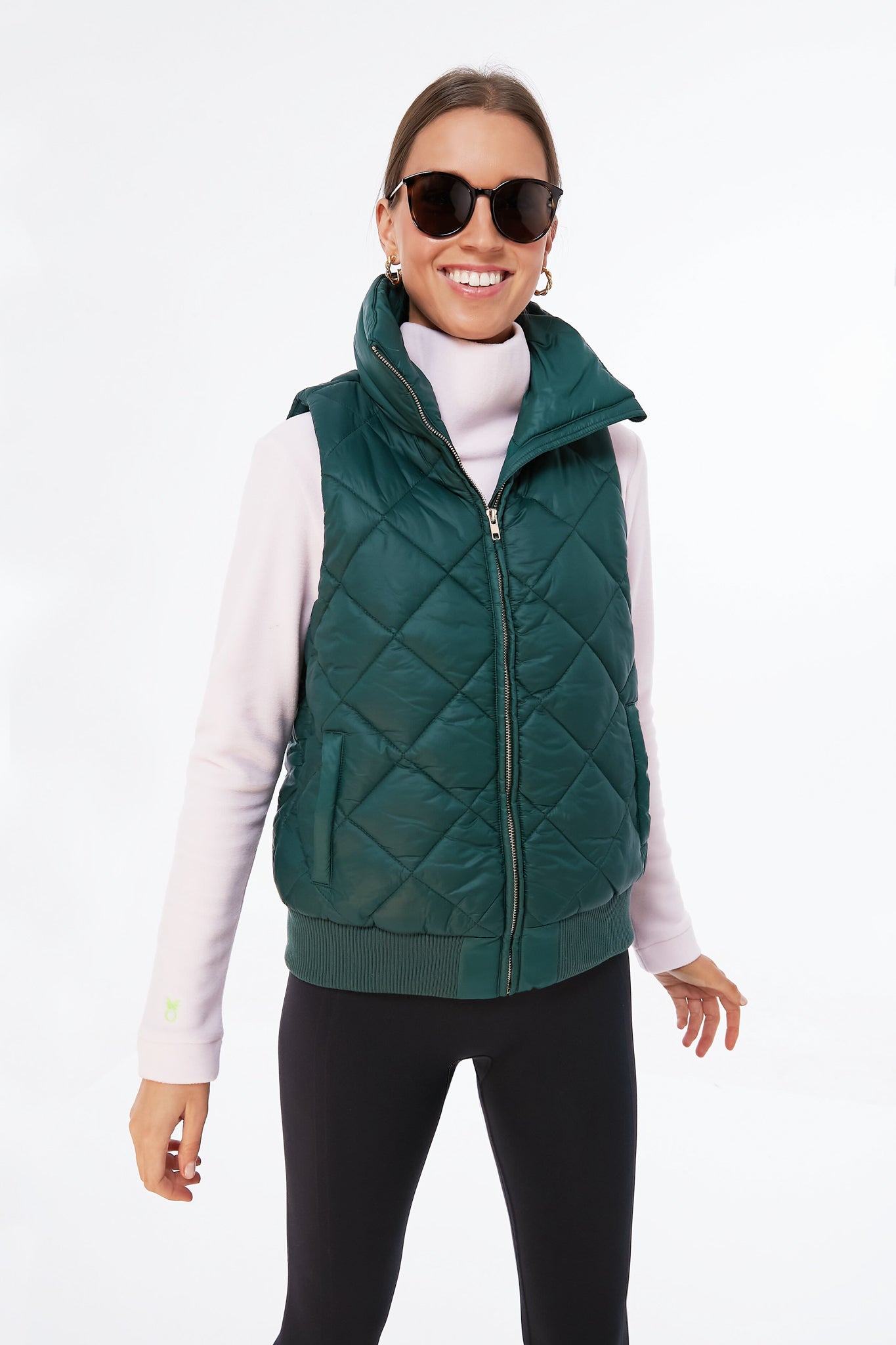 Shop cream puffer vest on LTK in 2023  Vest outfits for women, White puffer  vest outfit, White vest outfit