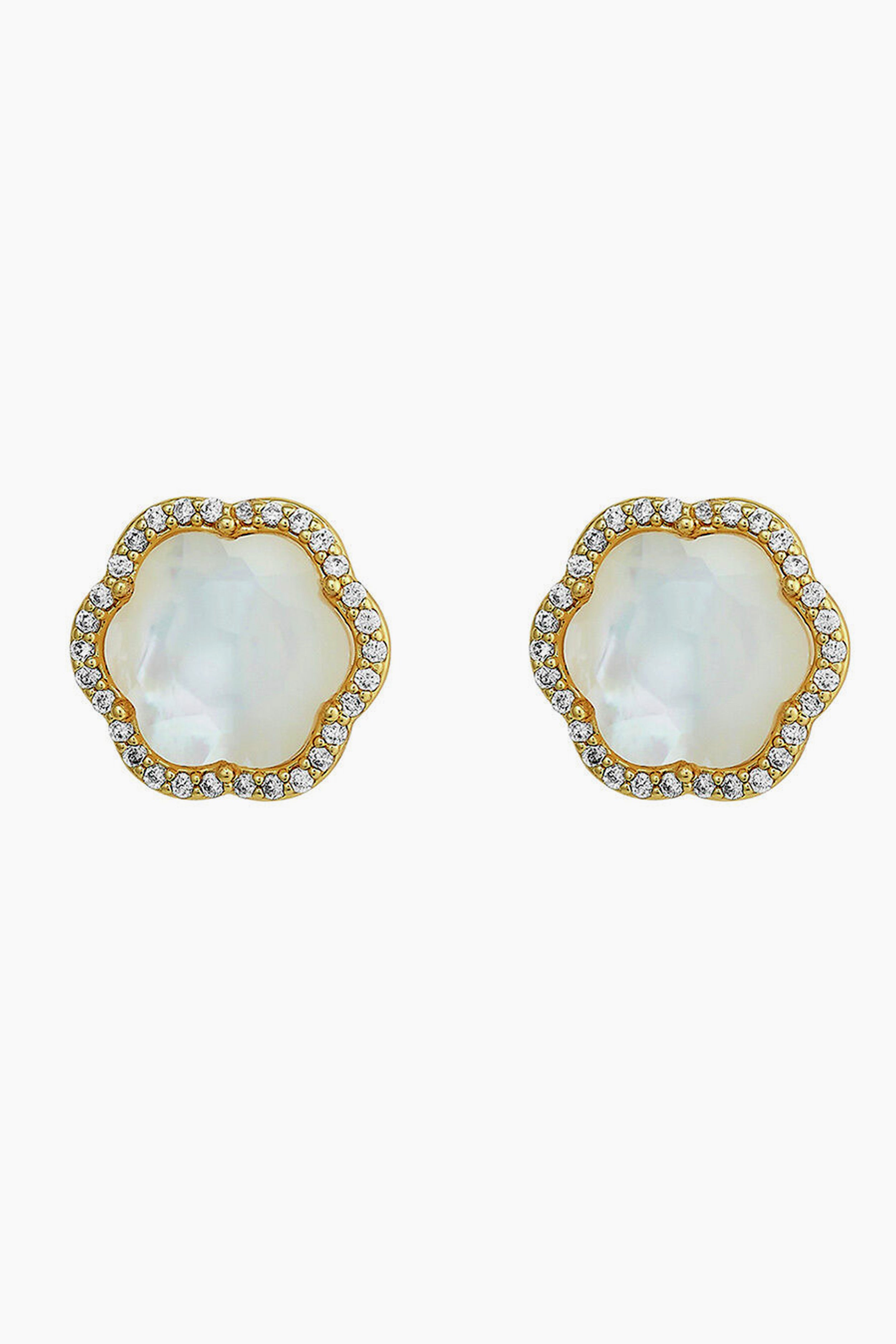 The ASHA Clementine Stud Earrings are crafted in 14k vermeil with scalloped edges, featuring a central mother of pearl surrounded by small clear gemstones.