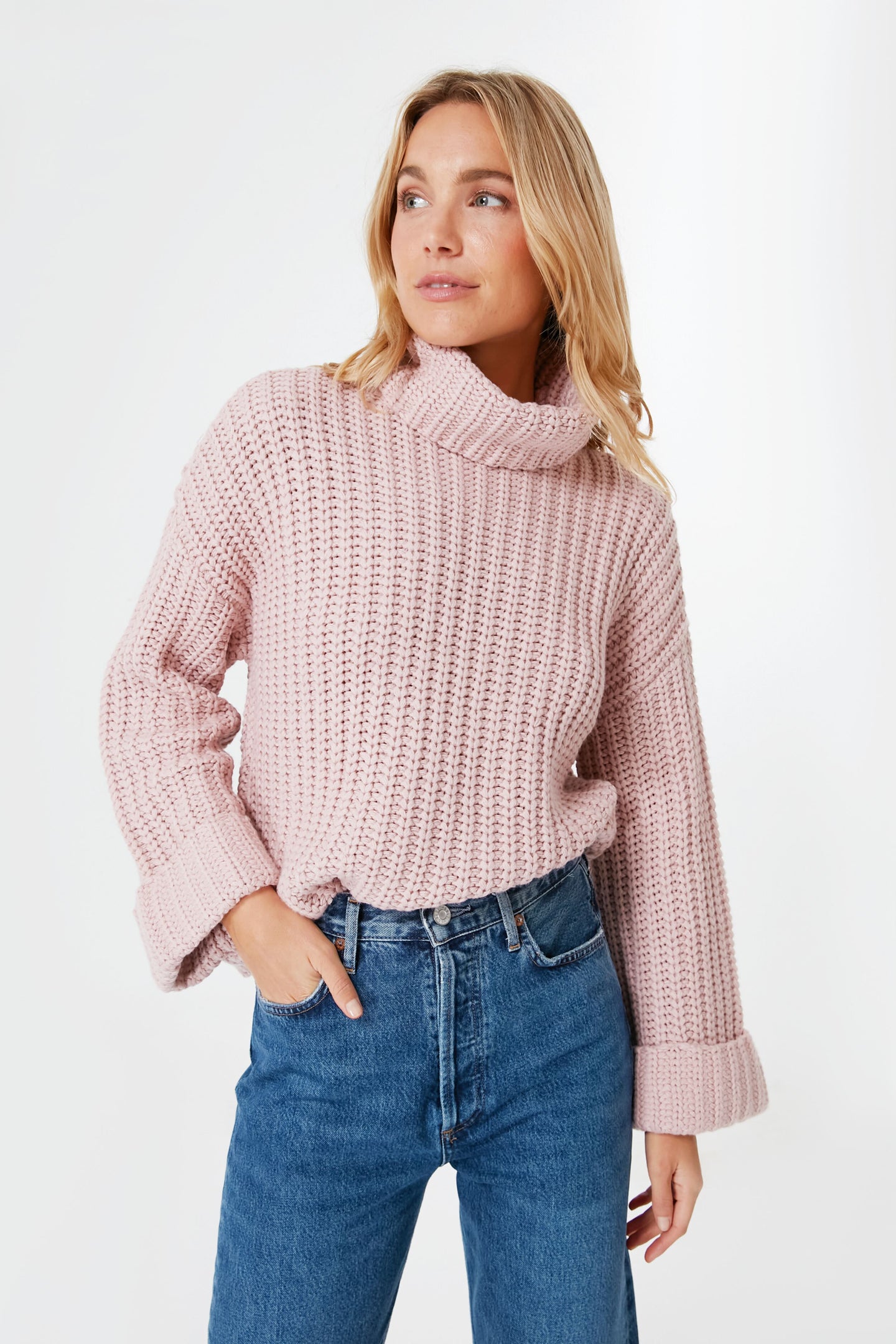 Quartz Wide Sleeve Turtleneck 525 America1
