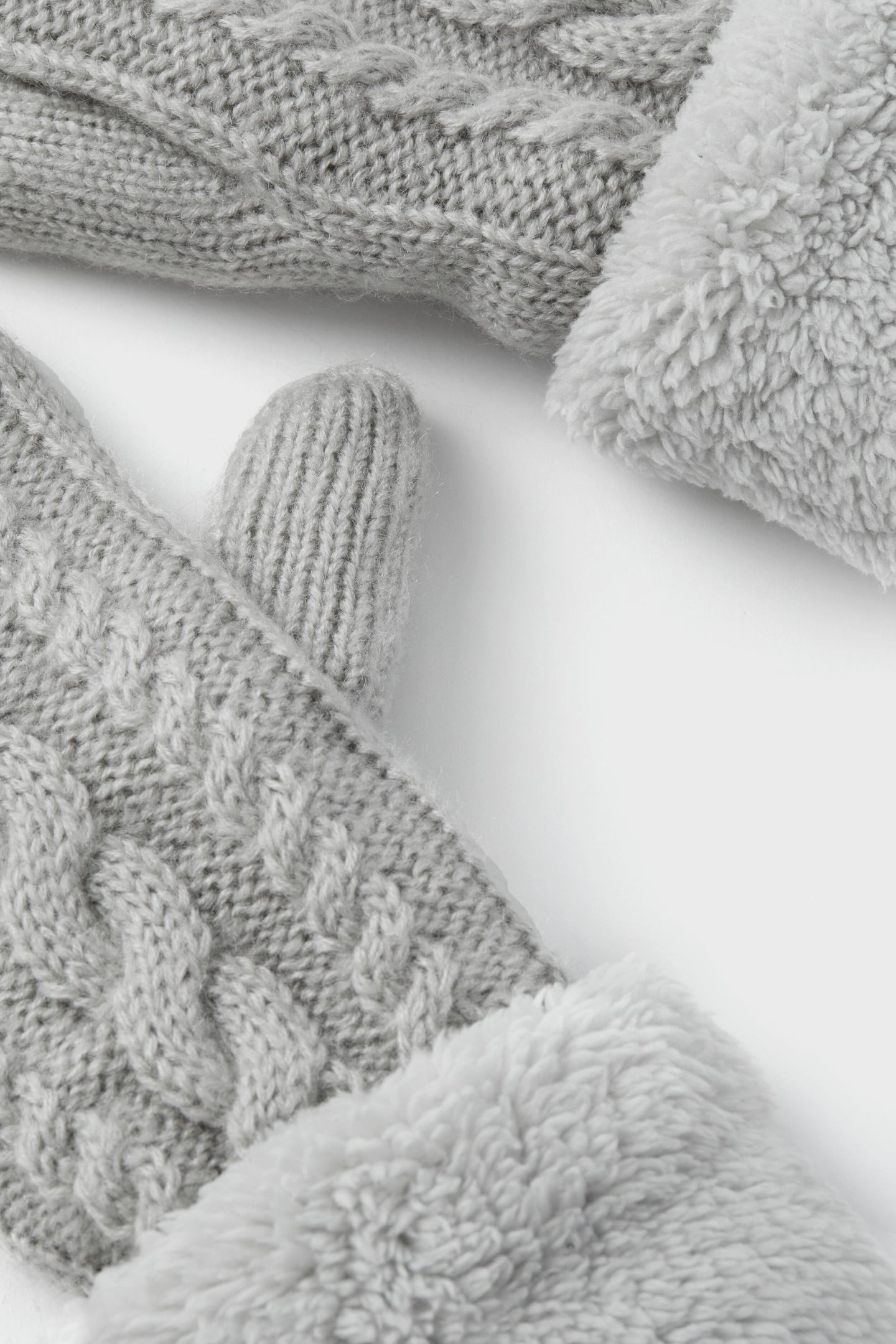 Light Grey Flurry Lined Mitten