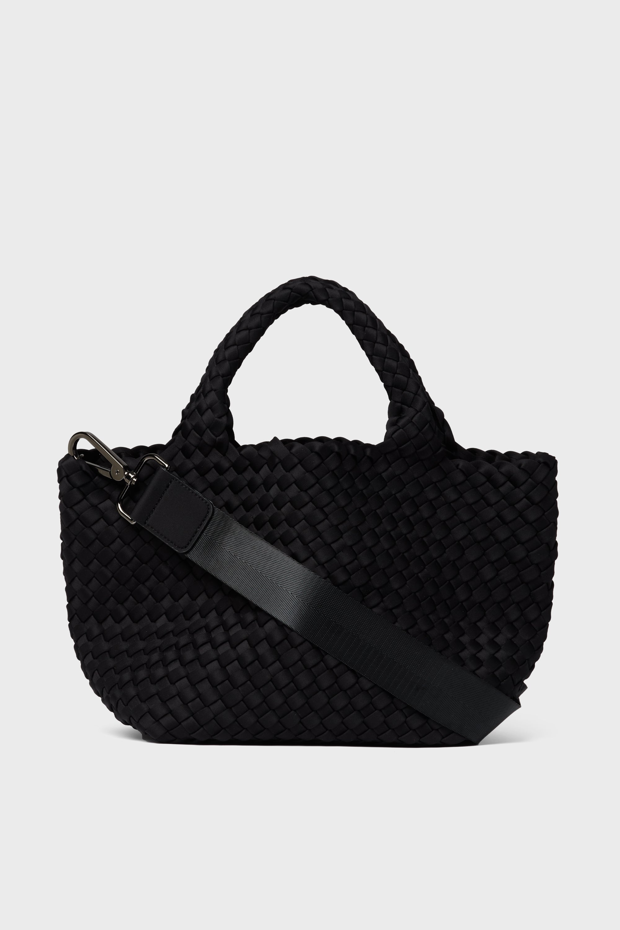 I've finally found my perfect purse!!! And its fits everything i could, clare  v moyen messenger bag