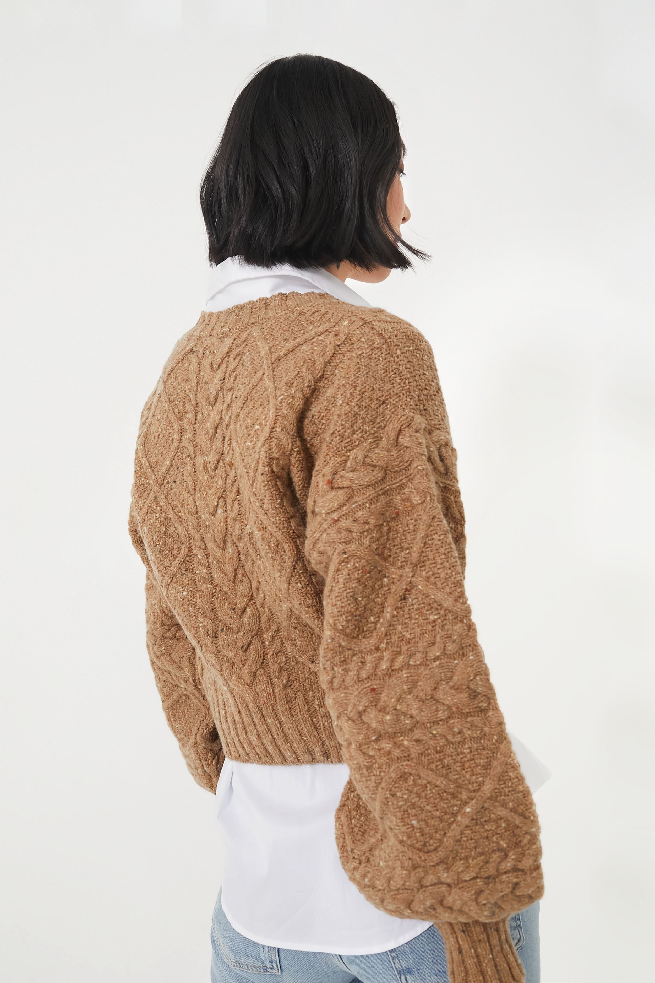 Biscuit Cable Knit Cropped Crew Neck Sweater | IrelandsEye Knitwear