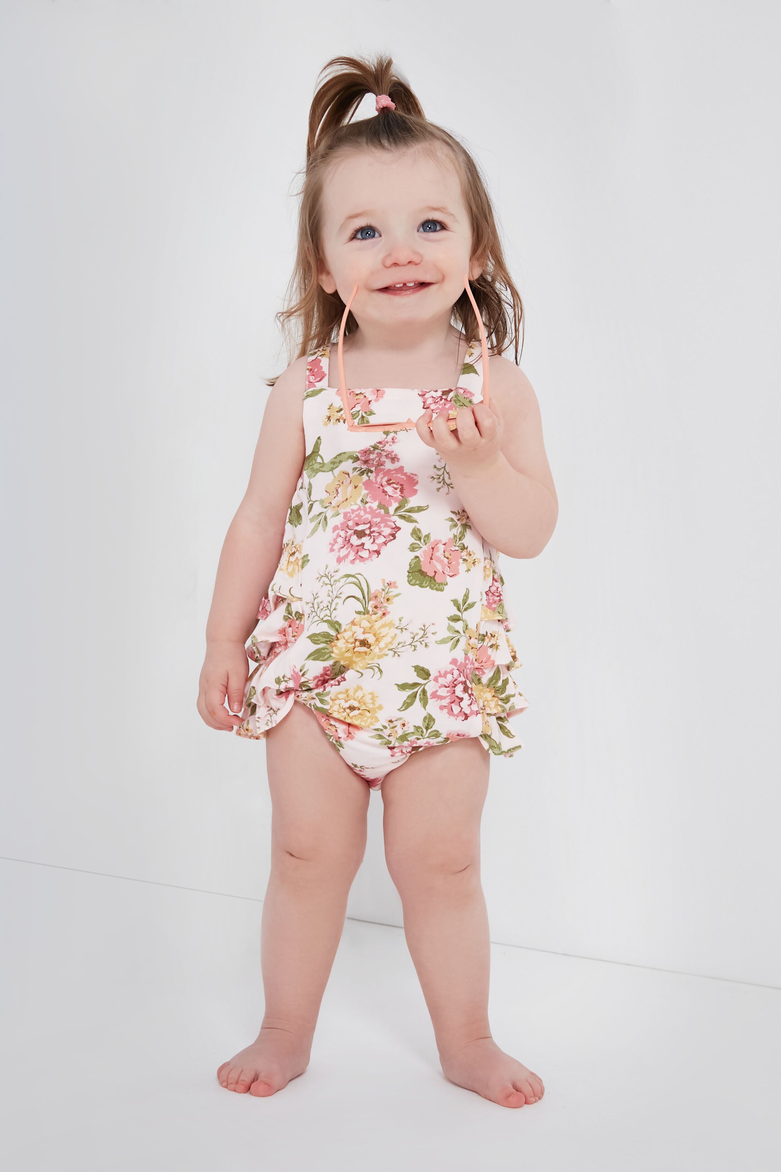 Peachy Keen Flower Sunglasses