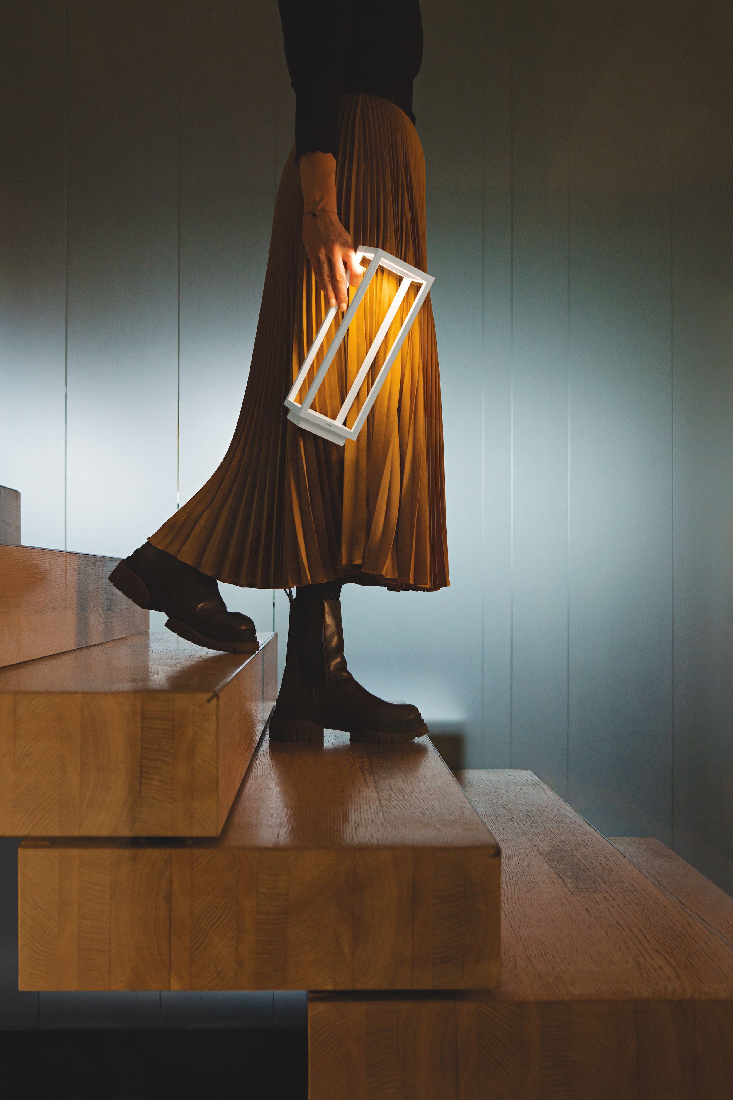 White Home Pro Lamp