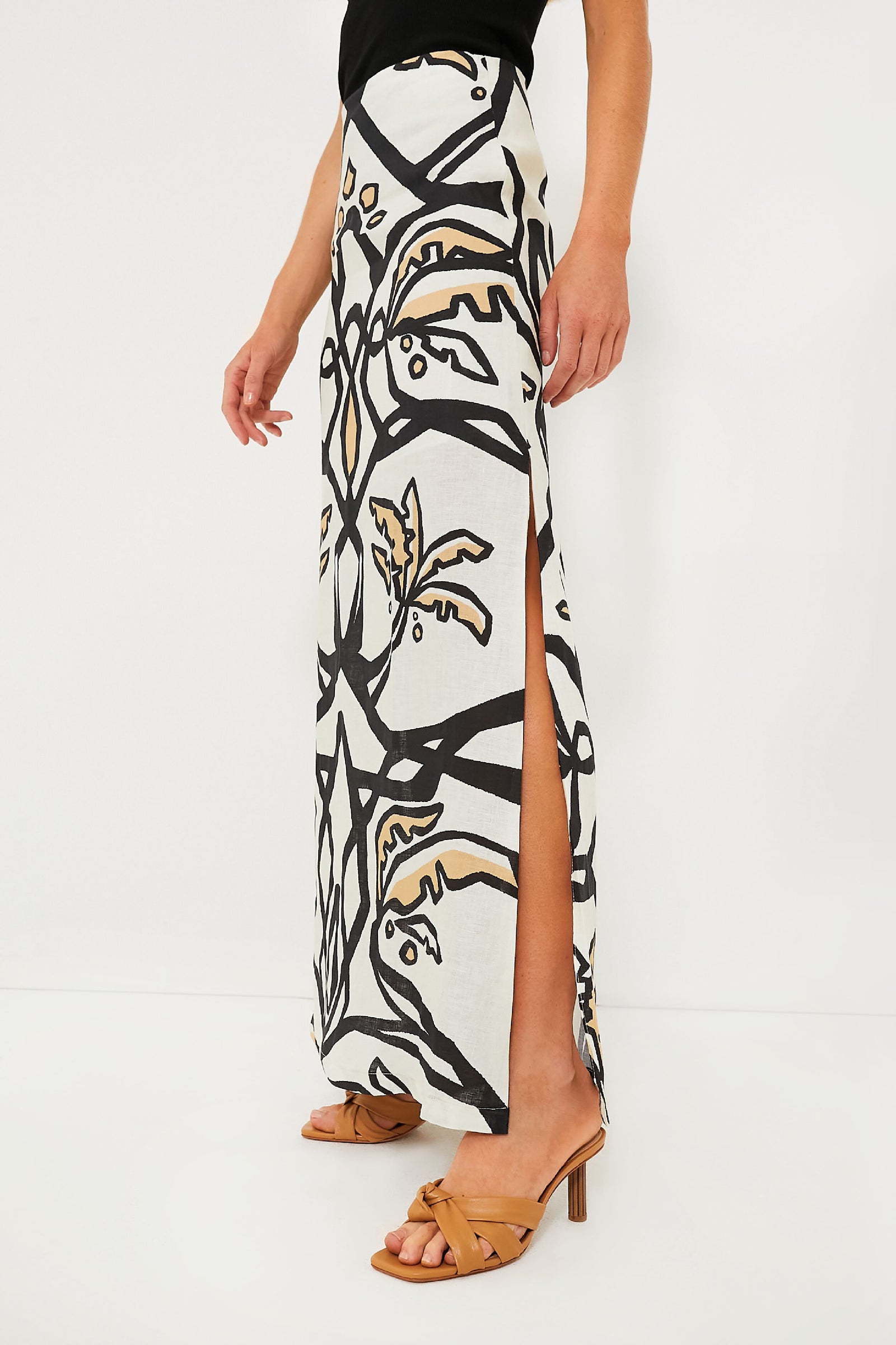 Malambo White Carmenza Skirt